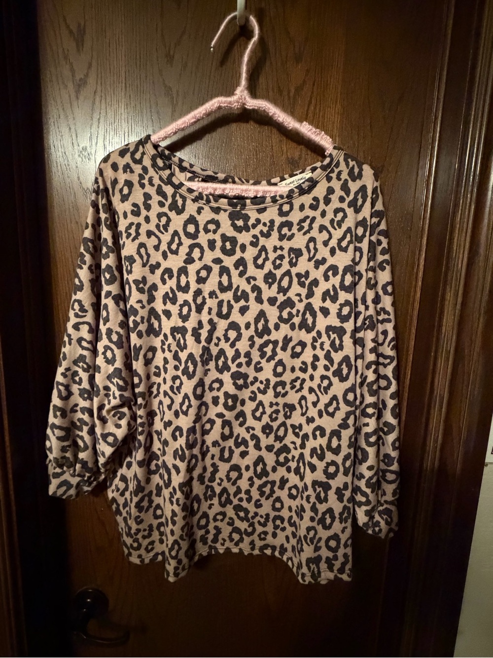 Leopard Print Drop-Shoulder Women’s Top - Taupe/Black